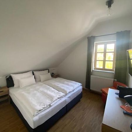 Altstadthotel Alt & Jung Regensburg Exterior foto